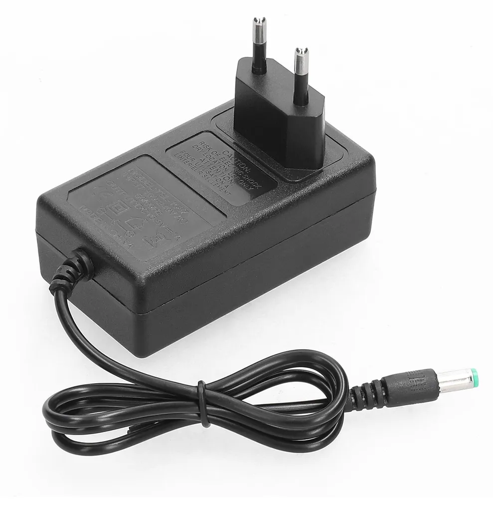 Nab�je�ka 21V pro AKU n��ad�